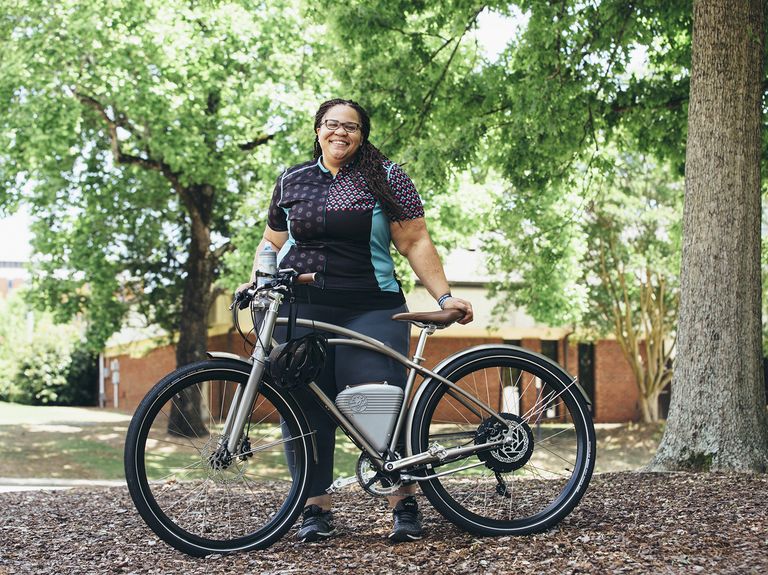 Stay Hydrated, Ride Longer: Mastering Water Bottle Hacks for Your E-Bike