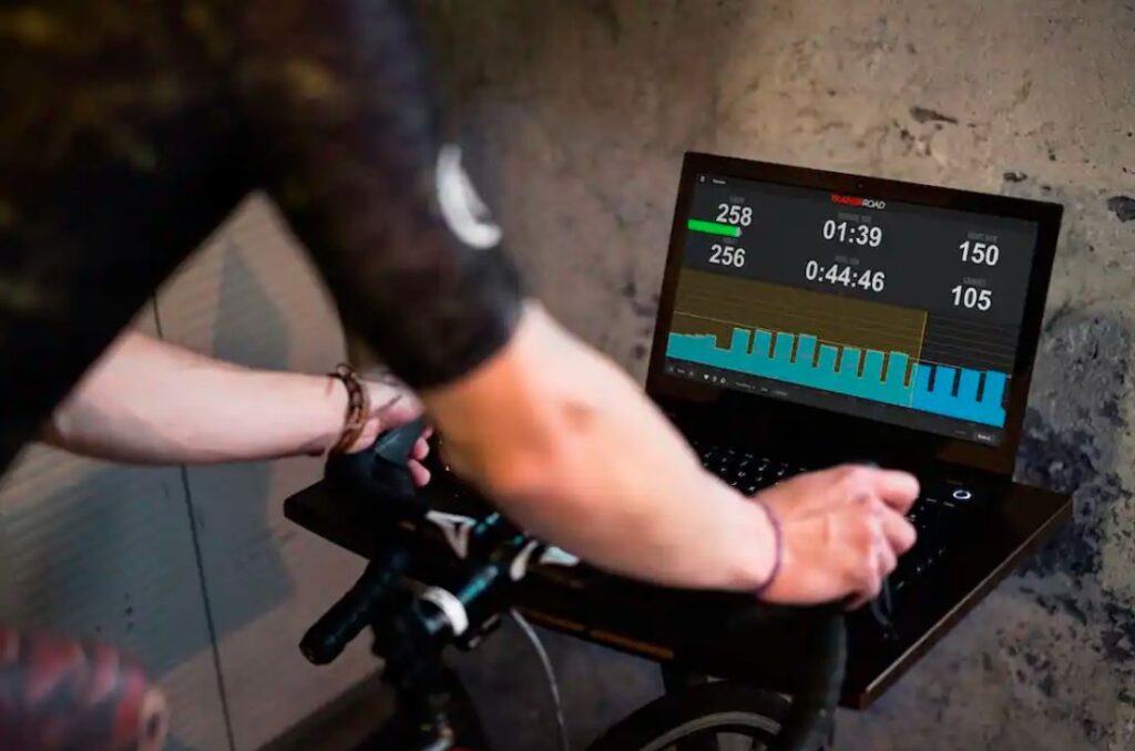 Cycling Fitness Apps for E-Bike Training in 2025